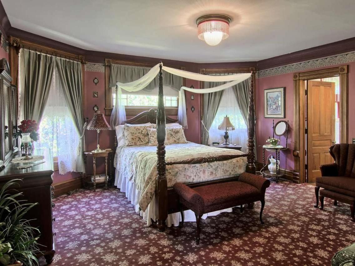 Grand Victorian B&B Inn Bellaire Quarto foto