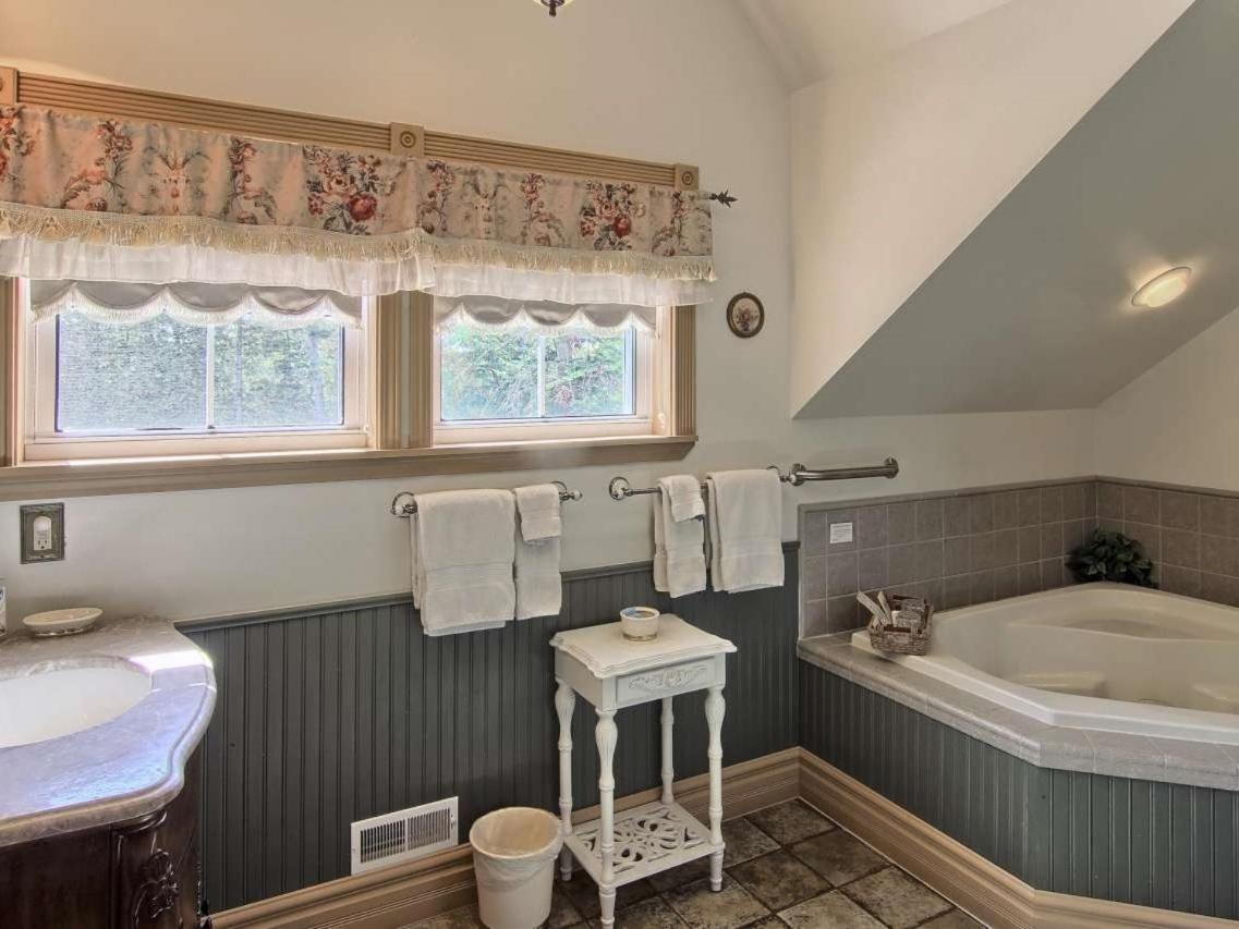 Grand Victorian B&B Inn Bellaire Quarto foto