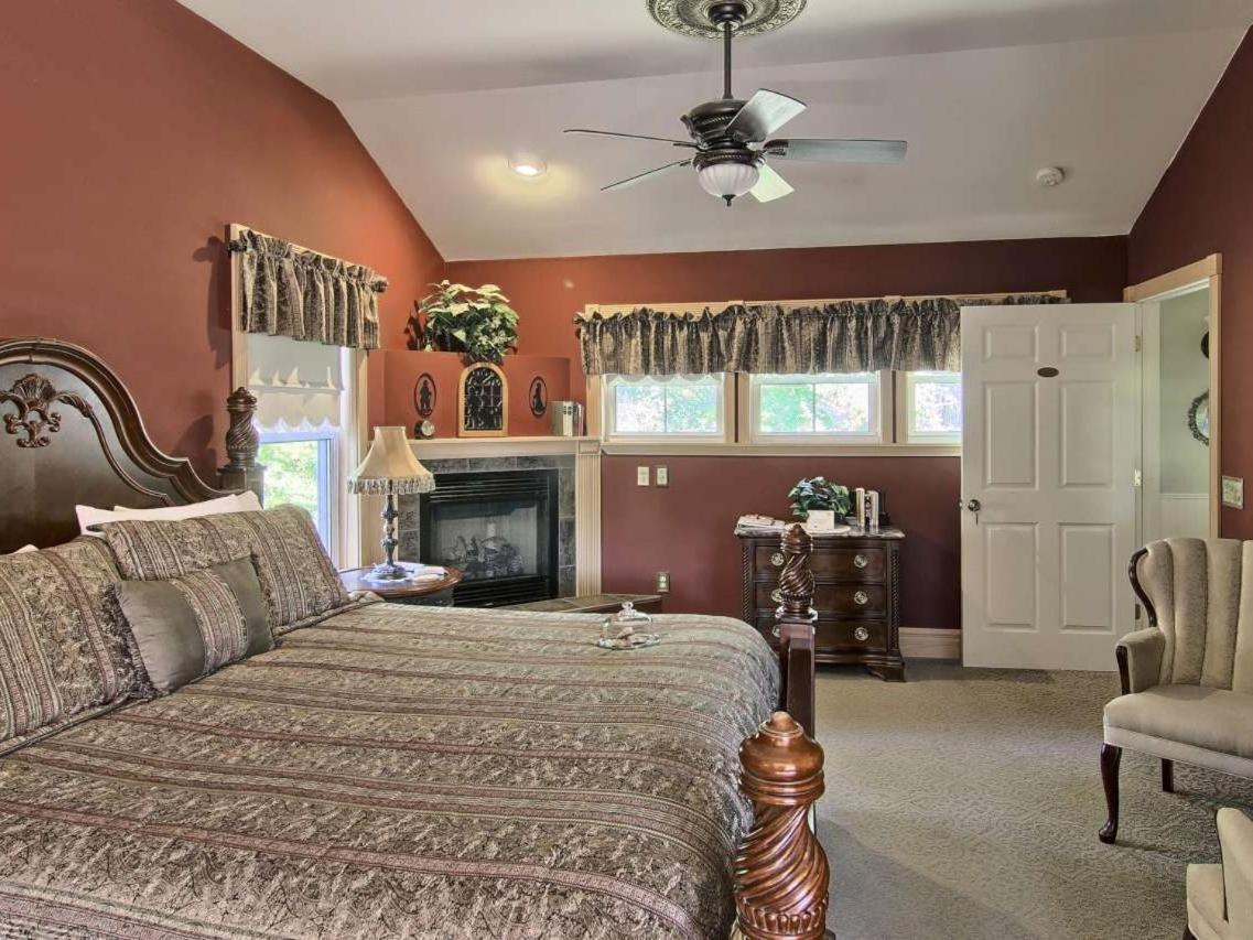 Grand Victorian B&B Inn Bellaire Quarto foto